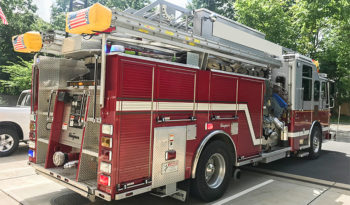 sold sold sold 2005 Seagrave 75′ Aerial Quint full